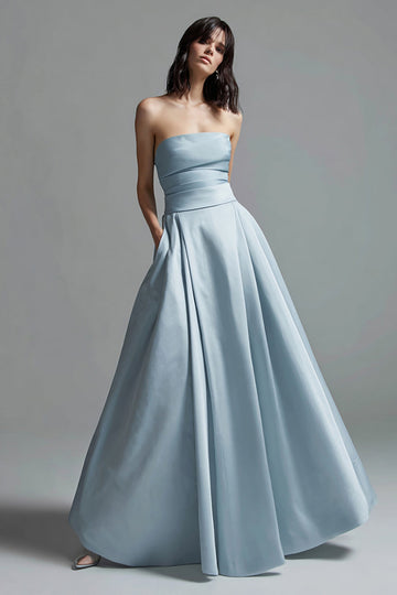 Robe formelle bustier bleu ciel une ligne en satin